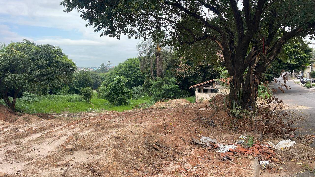 #2541 - Terreno para Venda em Sumaré - SP