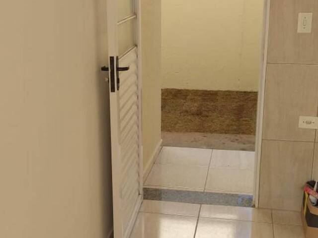 #2004 - Casa em condomínio para Venda em Nova Odessa - SP - 3