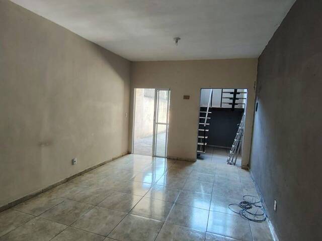 #2705 - Sobrado para Venda em Hortolândia - SP - 2